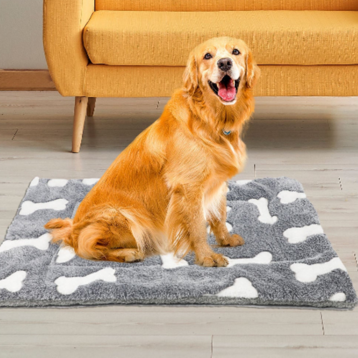 Cozy Fleece Pet Mat – Reversible, Washable & Warm