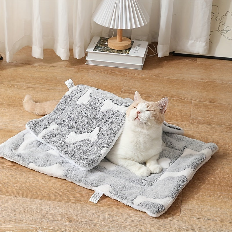 Cozy Fleece Pet Mat – Reversible, Washable & Warm