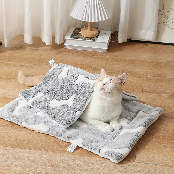 Cozy Fleece Pet Mat – Reversible, Washable & Warm