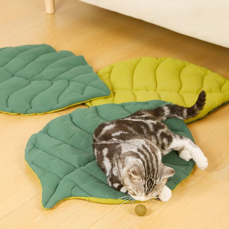 Cat Bed Mats Soft Cotton Leaf Shaped Kitten Cat Puppy Dog Bed Mat Blanket Pets Double Sided Floor Rugs