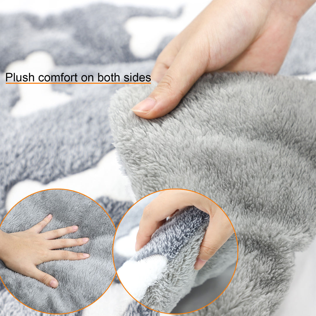 Cozy Fleece Pet Mat – Reversible, Washable & Warm